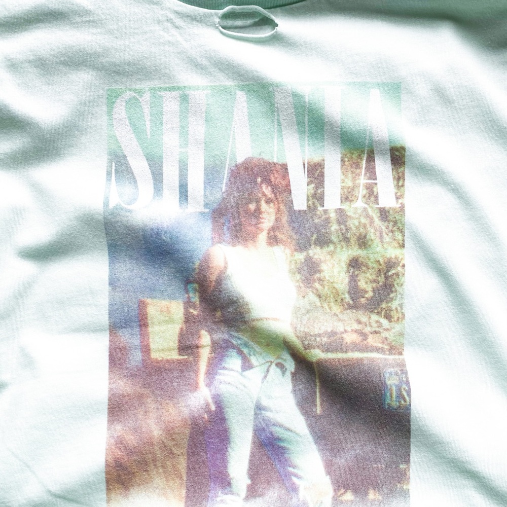 Shania Twain Destroyed Torn Up Any Man of Mine Nashville Country Music Crop Top - Picture 2 of 2